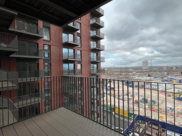 2 Bedroom Apartment To Rent In Waterview House | Wembley, HA0