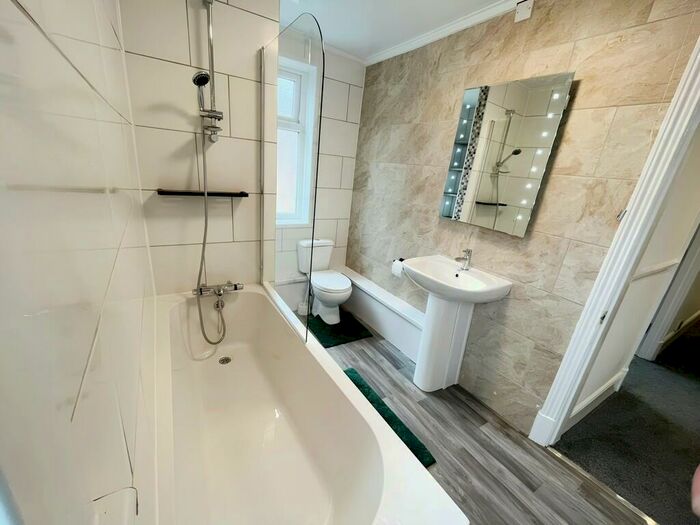 5 Bedroom Terraced House To Rent In Stretton Road, West End, Leicester, LE3