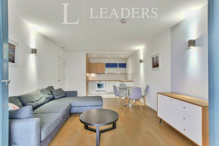 2 Bedroom Apartment To Rent In Skyline Central, Goulden Street, Manchester, M4