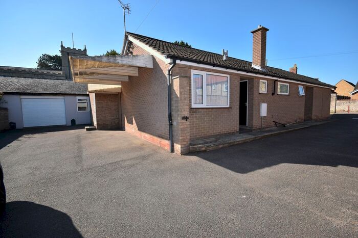 4 Bedroom Detached Bungalow To Rent In Church Walk, Metheringham, LN4