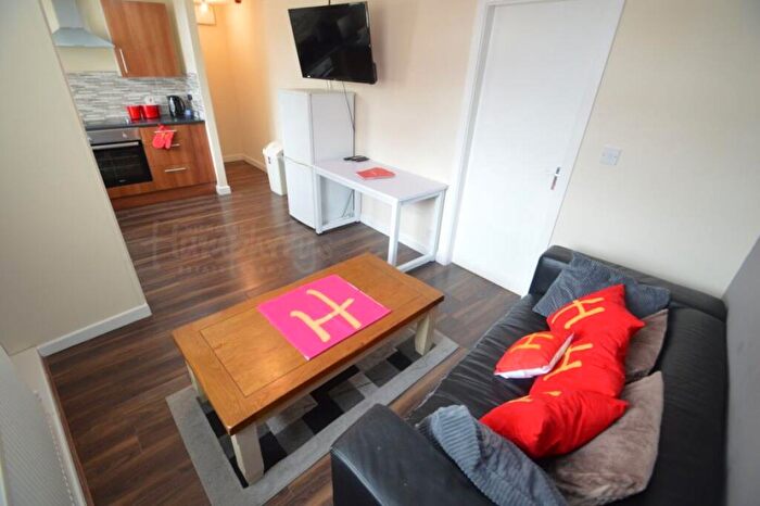 2 Bedroom Apartment To Rent In Marshall Terrace, Durham, DH1