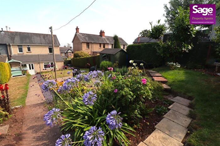 3 Bedroom Semi Detached House For Sale In Sunnybank Road, Griffithstown, Pontypool, NP4