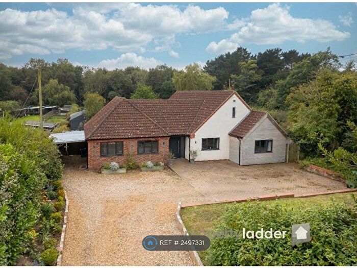 5 Bedroom Bungalow To Rent In The Street, North Walsham, NR28
