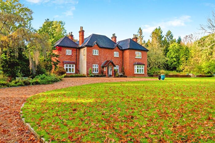 4 Bedroom Detached House For Sale In Kitnocks Hill, Curdridge, Southampton, SO32
