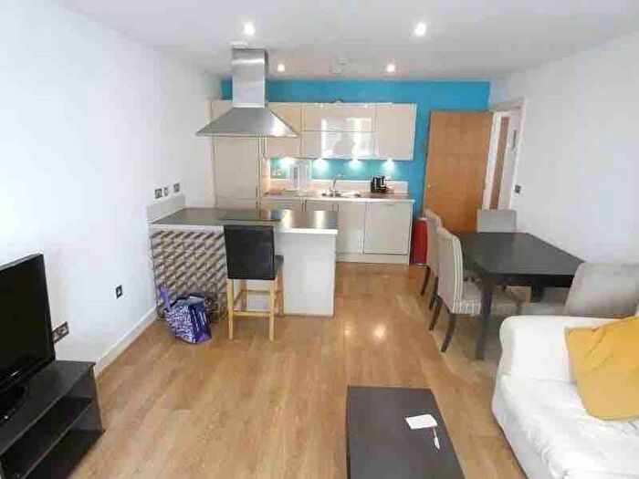3 Bedroom Flat To Rent In Diprose Court, London, E3