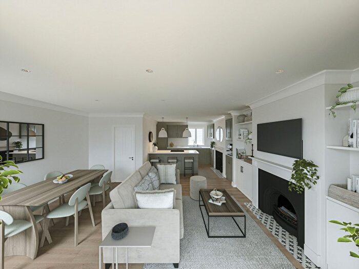 3 Bedroom Flat For Sale In Glengarry Road, East Dulwich, SE22