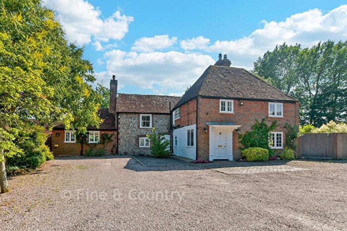 5 Bedroom Link Detached House For Sale In Pett Bottom, Canterbury, Kent, CT4