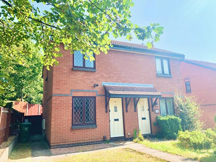 2 Bedroom Semi-Detached House To Rent In Christopher Close, Wollaton, NG8