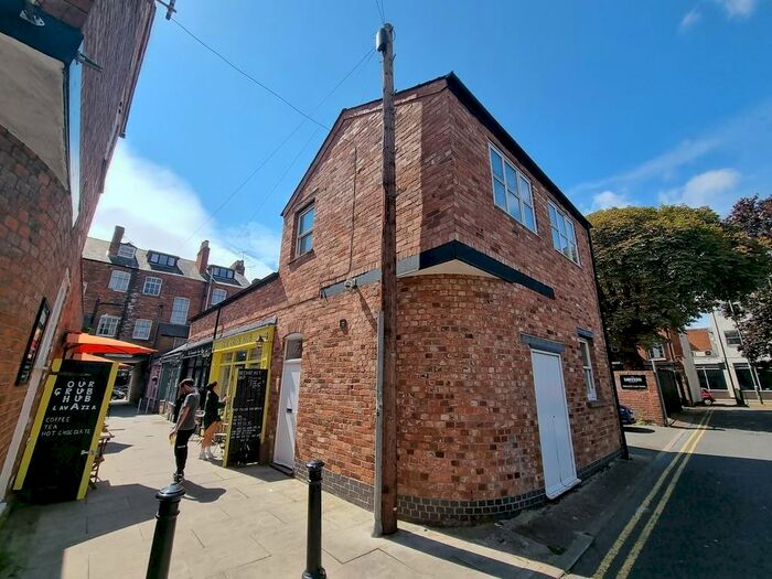 6 Bedroom Flat To Rent In Warwick Street, Leamington Spa, Warwickshire, CV32