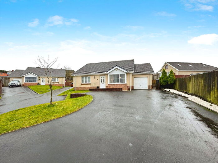 3 Bedroom Detached Bungalow For Sale In Glanbran Close, Birchgrove, Swansea, SA7