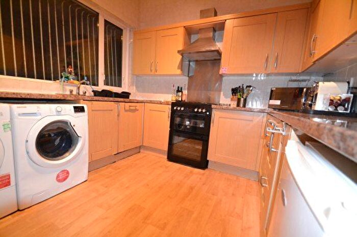 6 Bedroom Terraced House To Rent In Scarsdale Road, Manchester, Greater Manchester, M14