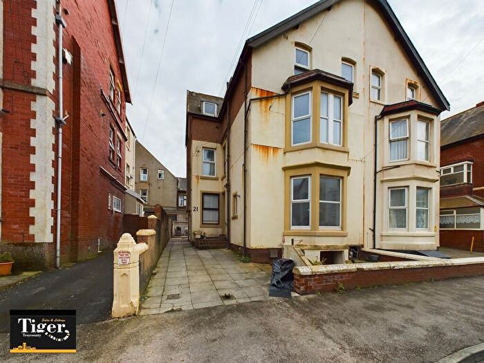 2 Bedroom Flat To Rent In Osborne Road, Blackpool, FY4