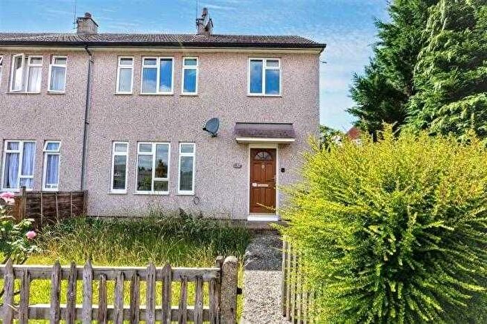 3 Bedroom Semi Detached House For Sale In Pound Gate, Alton, GU34