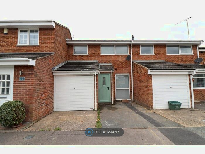 3 Bedroom Terraced House To Rent In Violet Close, Chelmsford CM1