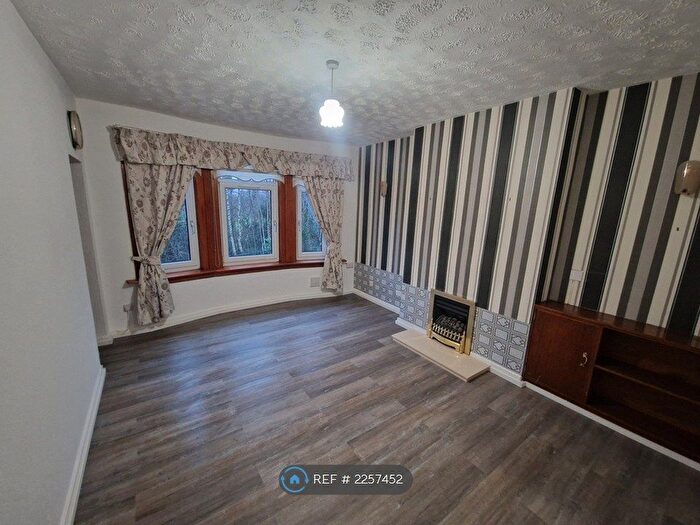 2 Bedroom Flat To Rent In Muiryfauld Drive, Glasgow, G31