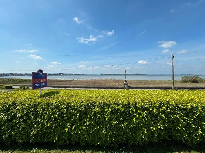 2 Bedroom Terraced Bungalow For Sale In Chaddesley Glen, Poole, Dorset, BH13