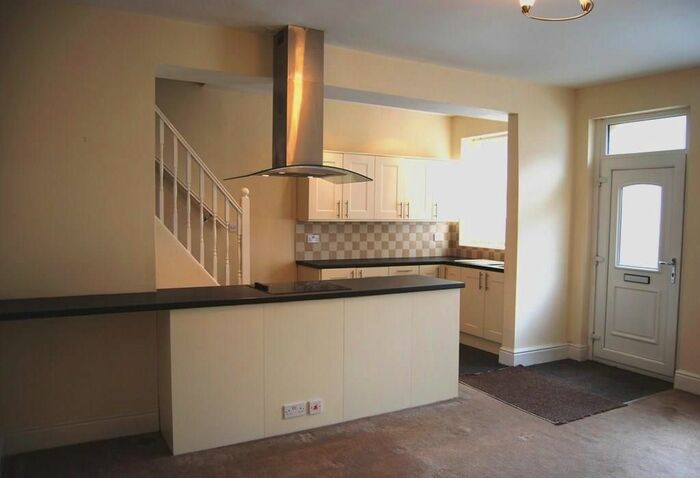 2 Bedroom Terraced House To Rent In Waterbarn Lane, Stacksteads, Rossendale, OL13