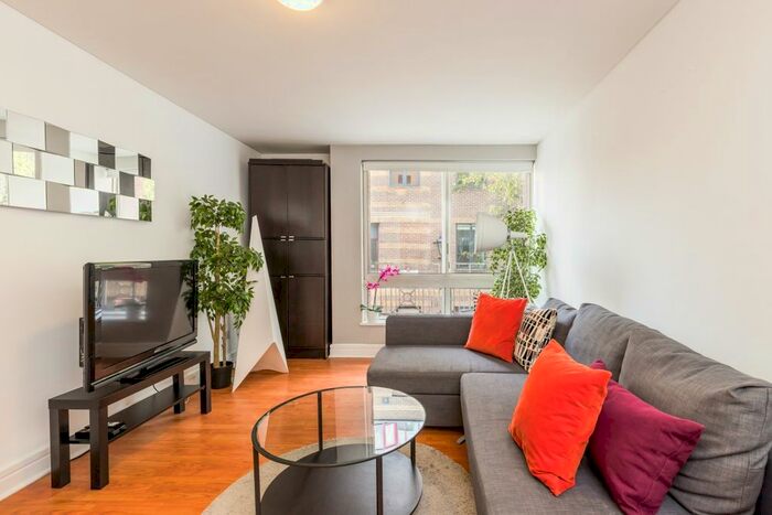 1 Bedroom Flat To Rent In Earlham Street, London, WC2H