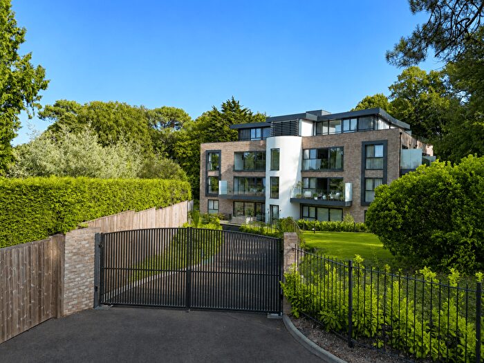 2 Bedroom Apartment For Sale In Martello Road South, Canford Cliffs, Poole, BH13