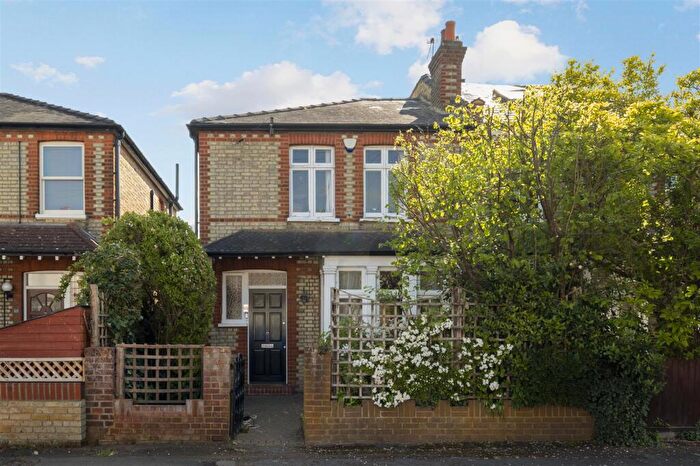 2 Bedroom Semi-Detached House To Rent In Poplar Grove, New Malden, KT3