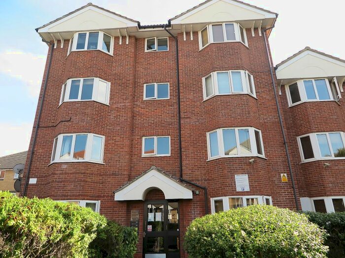 2 Bedroom Flat To Rent In Rossetti Road, London SE16