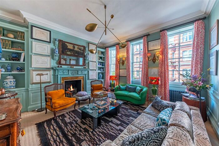 4 Bedroom Property To Rent In Kensington Square, London, W8