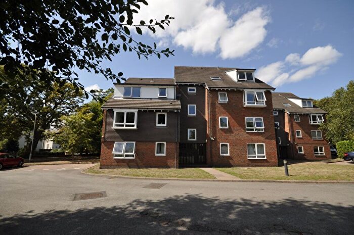 1 Bedroom Flat For Sale In Bracken Park Gardens, Wordsley, Stourbridge, DY8