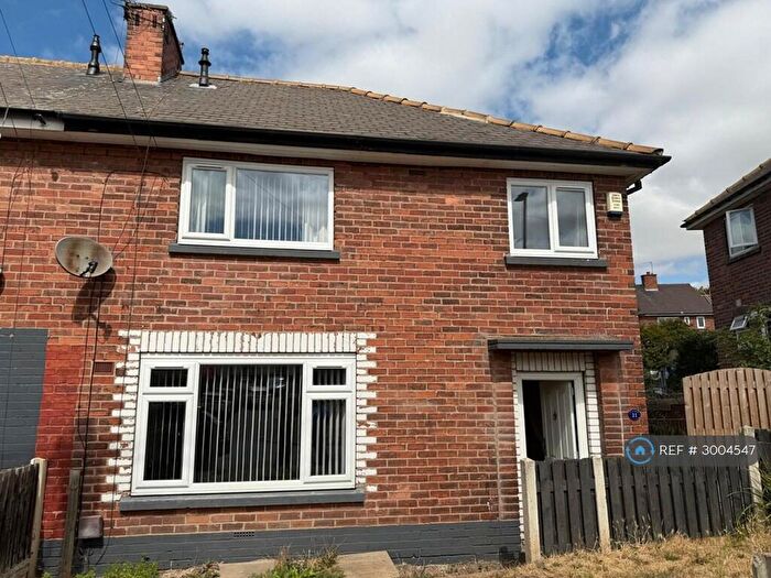 4 Bedroom Semi-Detached House To Rent In Mallory Road, Rotherham, S65