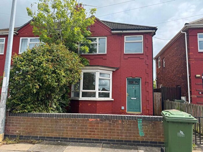 3 Bedroom Semi-Detached House To Rent In Second Avenue, Grimsby, DN33