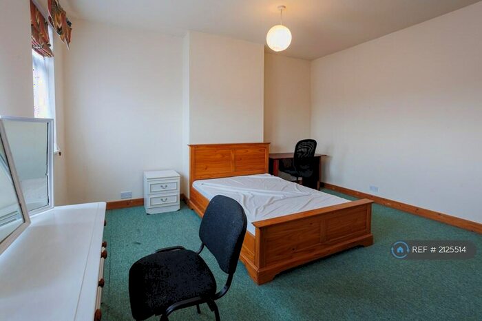 6 Bedroom Maisonette To Rent In Fishponds Road, Fishponds, Bristol, BS16