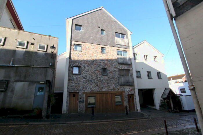 1 Bedroom Apartment To Rent In Friars Lane, Plymouth, PL1