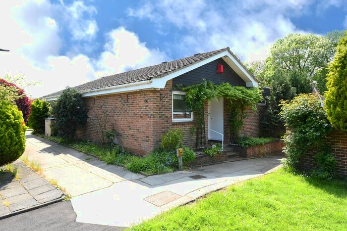 3 Bedroom Bungalow To Rent In Edgeborough Way, Bromley, BR1