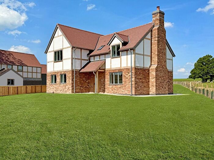 4 Bedroom Detached House For Sale In Woodseaves Road, Eardisley, Hereford, HR3