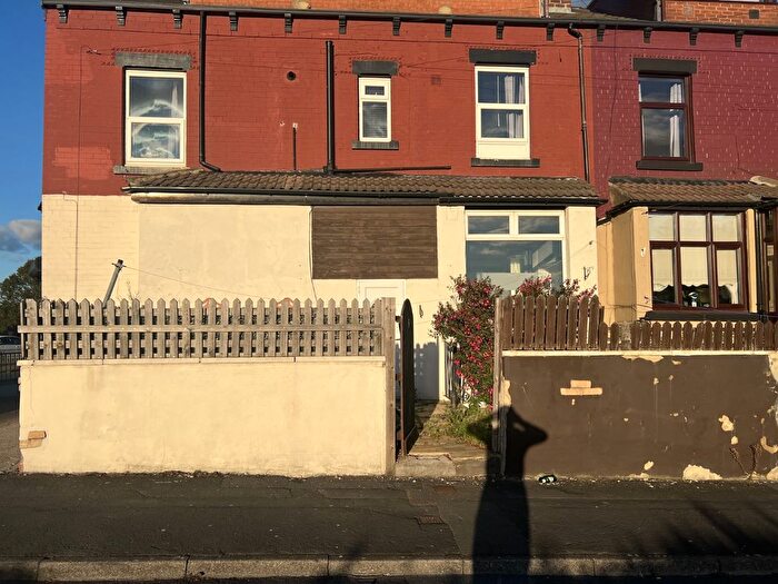 3 Bedroom Terraced House To Rent In Everleigh Street, Leeds, LS9