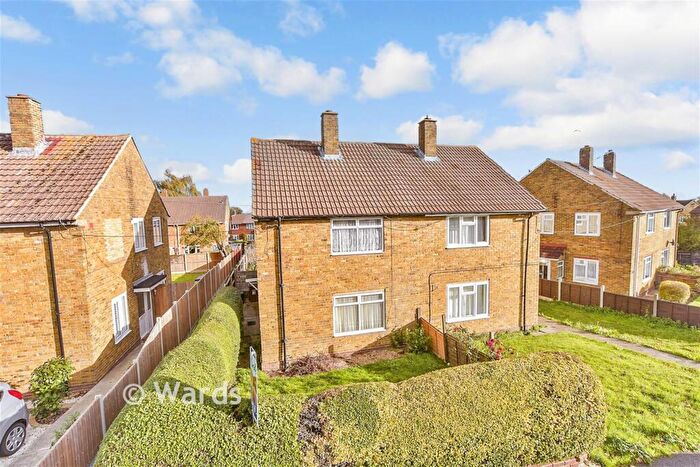 3 Bedroom Semi Detached House For Sale In Goudhurst Road, Twydall, Gillingham, Kent, ME8