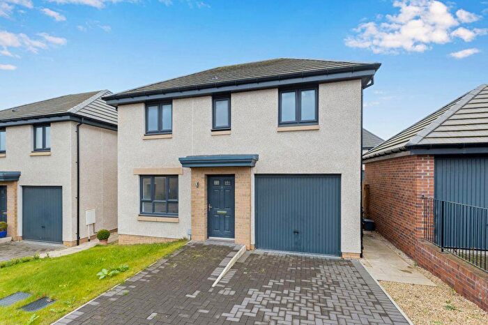 4 Bedroom Detached House For Sale In Bannerman Cruick, Gilmerton, Edinburgh, EH17