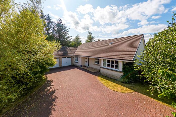 3 Bedroom Detached House For Sale In Witchwood Grove, Newton Mearns, Glasgow, East Renfrewshire, G77