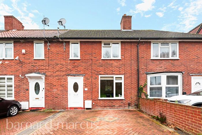 4 Bedroom Terraced House For Sale In Muchelney Road, Morden, SM4
