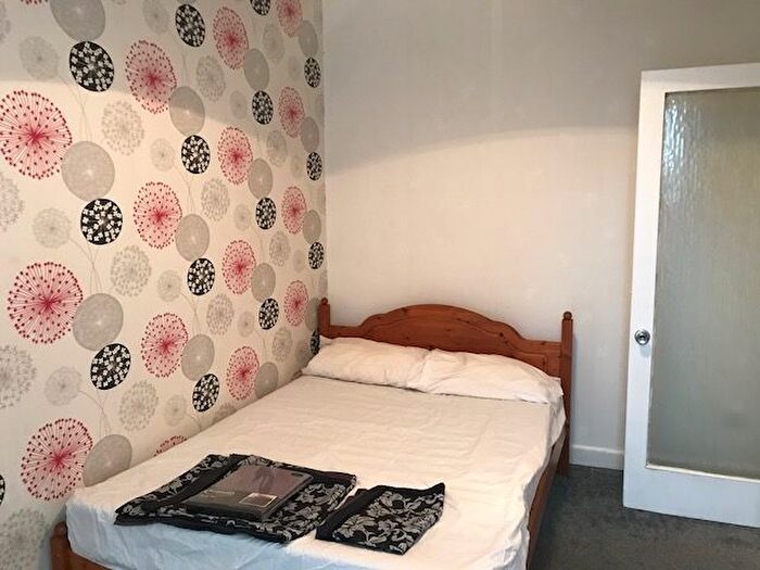 1 Bedroom Flat To Rent In Stewart Terrace, Edinburgh, EH11