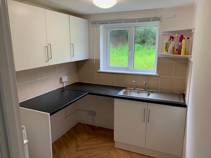 1 Bedroom Flat To Rent In Drinnick Road, Nanpean, PL26