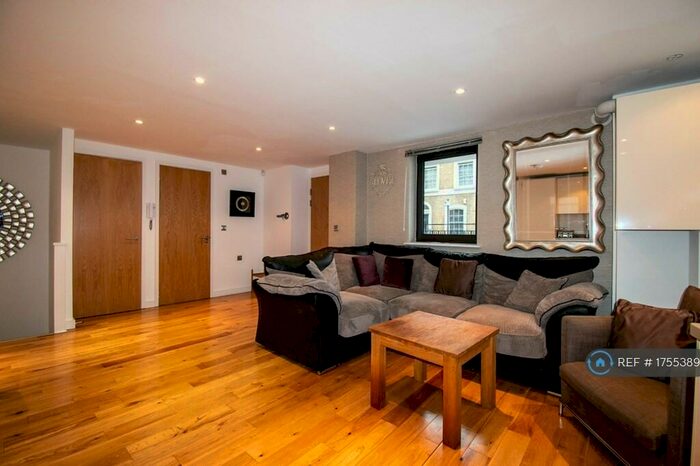 3 Bedroom Maisonette To Rent In Eagle Wharf Road, London, N1