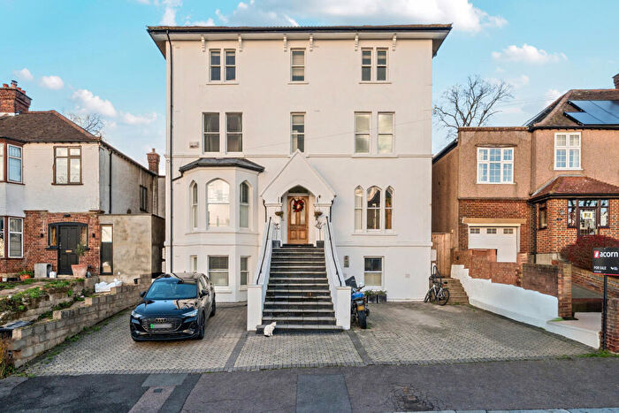 2 Bedroom Apartment For Sale In Lowther Hill, London, SE23