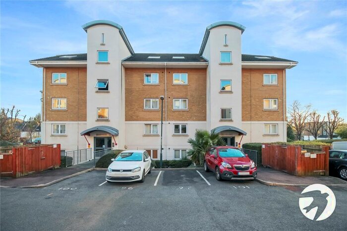 2 Bedroom Flat To Rent In Chichester Wharf, Erith, DA8