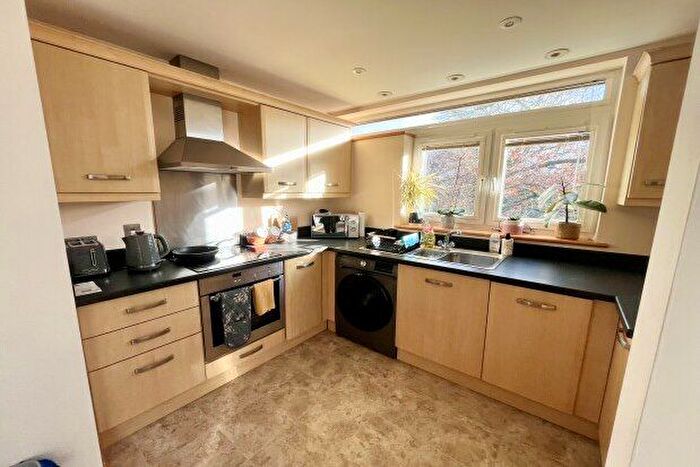 2 Bedroom Flat To Rent In Chaucer Court, Canterbury, CT1