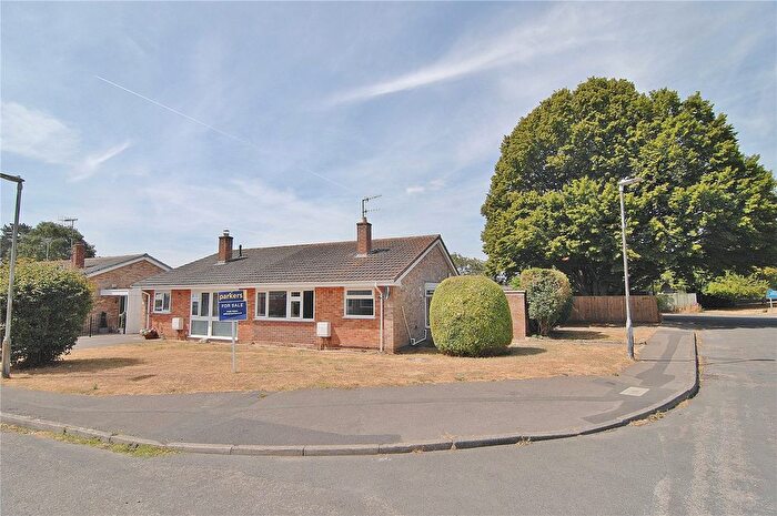 2 Bedroom Bungalow For Sale In White House Park, Cainscross, Stroud, Gloucestershire, GL5