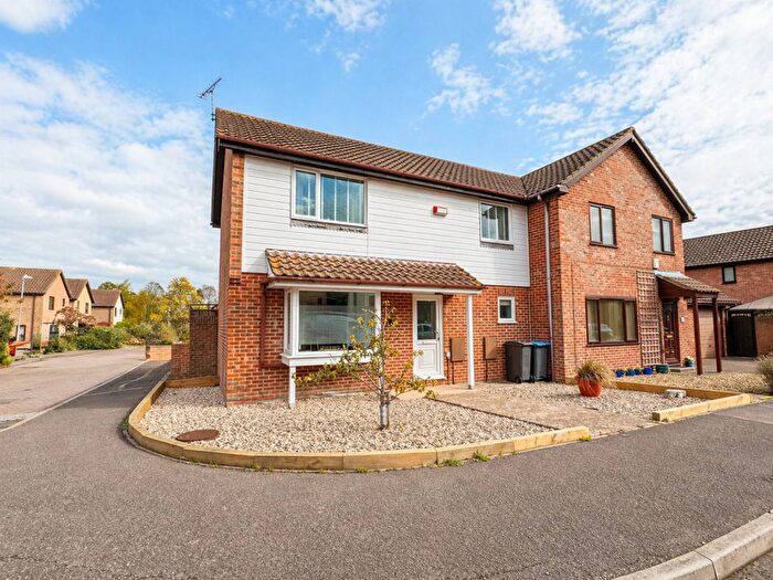 3 Bedroom Semi Detached House For Sale In Fordwich Place, Sandwich, CT13