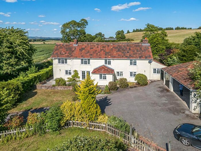 5 Bedroom Farm House For Sale In Super Village Edge Position, Edington, Westbury, BA13