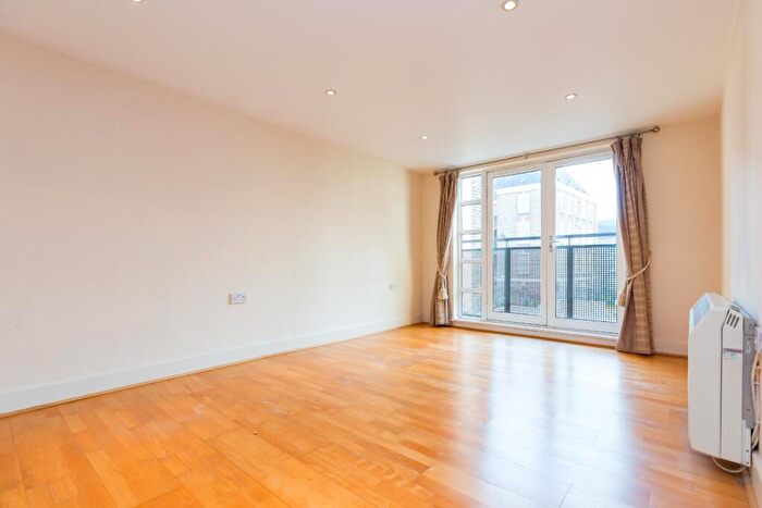 2 Bedroom Apartment To Rent In Brockway House, Holloway Road, London, Greater London, N7
