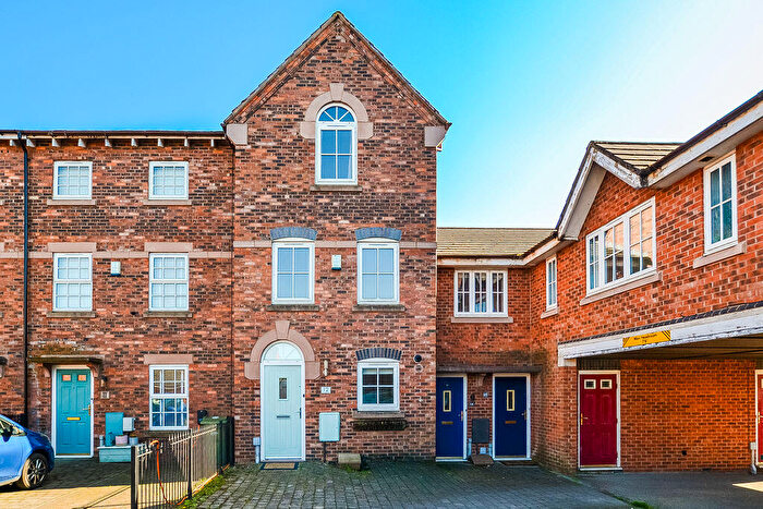 3 Bedroom Town House For Sale In Coronation Court, Croston, PR26