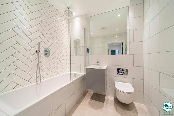 2 Bedroom Property To Rent In Pampisford Road, Valentine Court, CR8